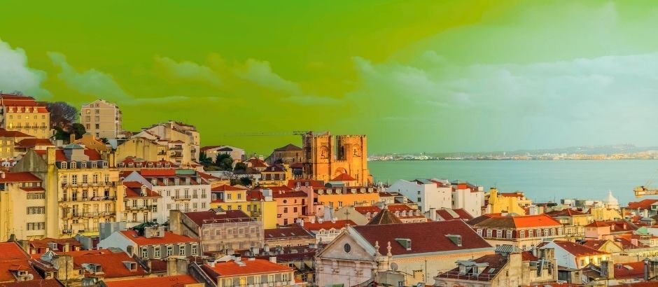 A strong and accessible alternative to the high-investment Golden Visa program, the Portuguese D7 Visa is the ideal Portuguese residence permit route, particularly for retirees and those with regular passive income.